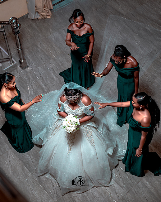 Healthy baguette with egg and vegetables