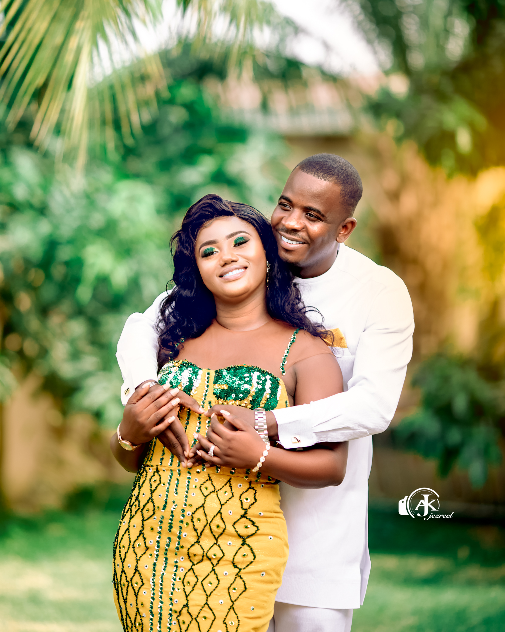 Burger with cheddar and bacon